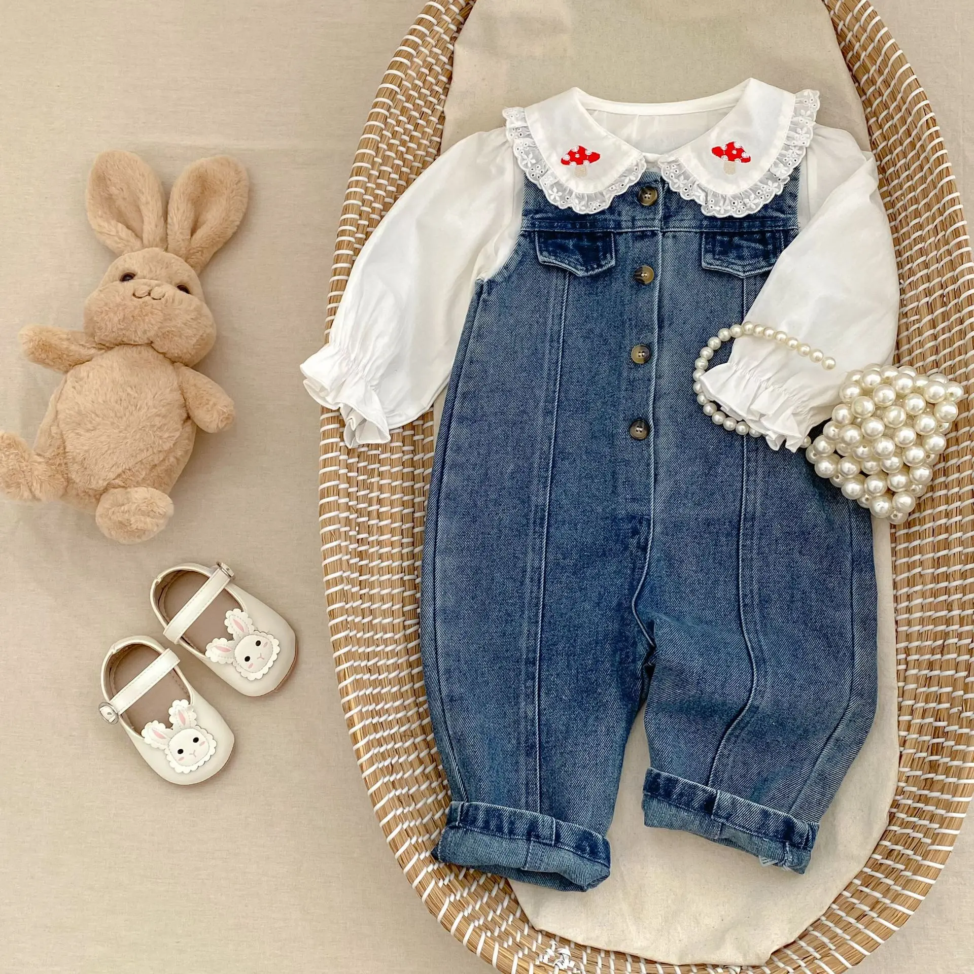 

New autumn baby clothing for 2-4 years old, sleeveless denim jumpsuit for baby boys and girls, casual style pants