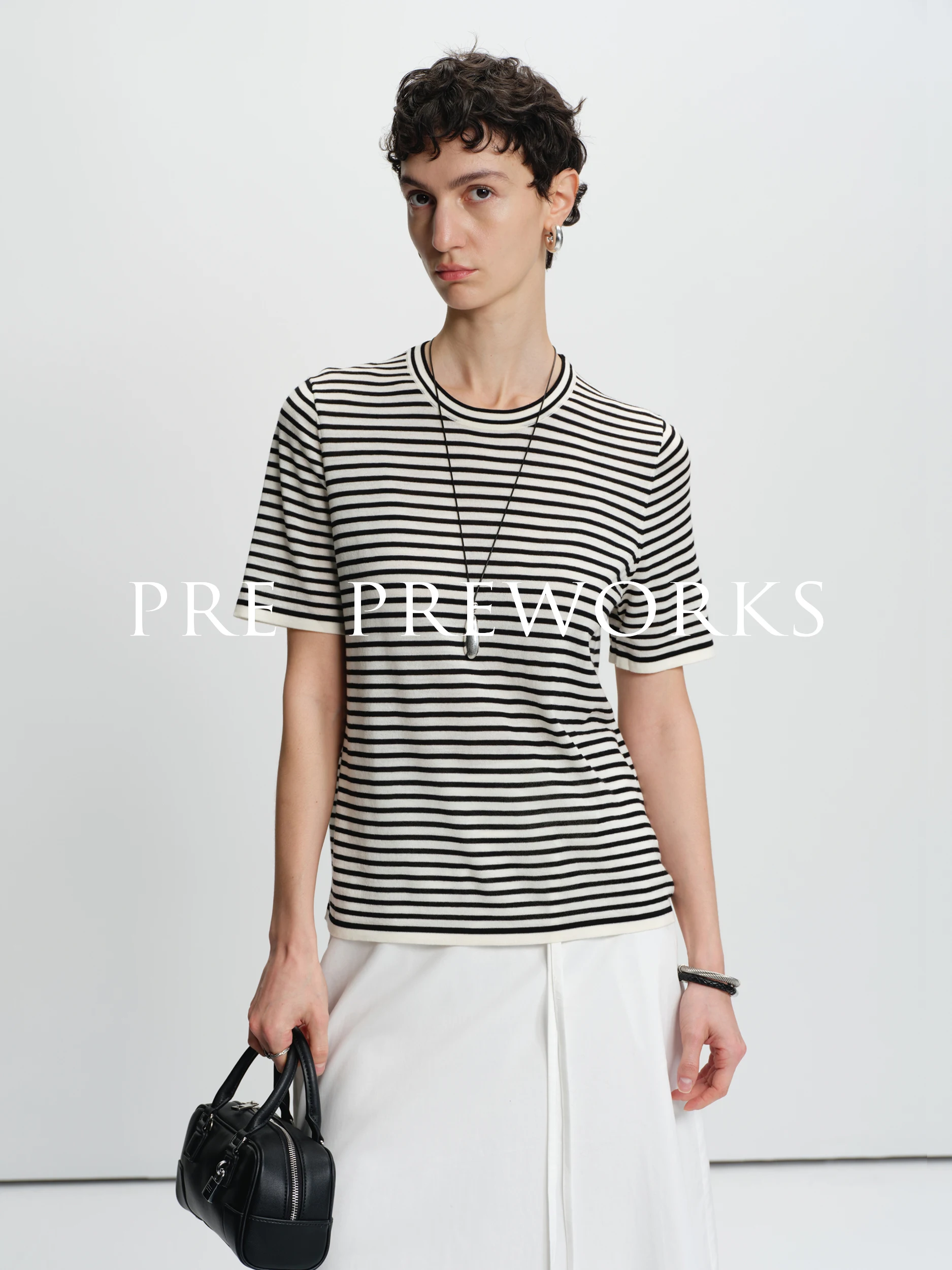 

Классическая женская летняя футболка из шерсти с коротким рукавом в полоску, не дающая усадку, в повседневном стиле