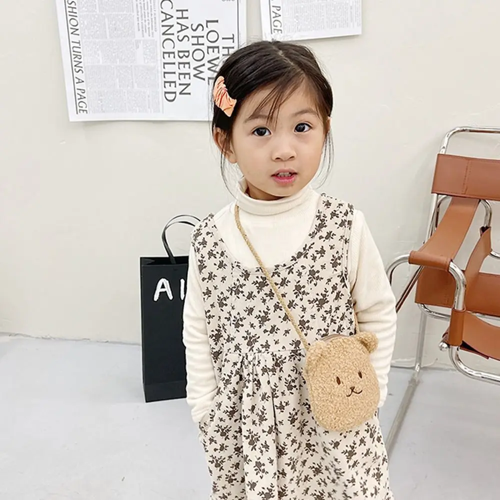 子供のための漫画のクマのぬいぐるみショルダーバッグ、子供のためのかわいいメッセンジャーバッグ、男の子と女の子のためのカワイイクロスボディバッグ、秋と冬のための屋外バッグ