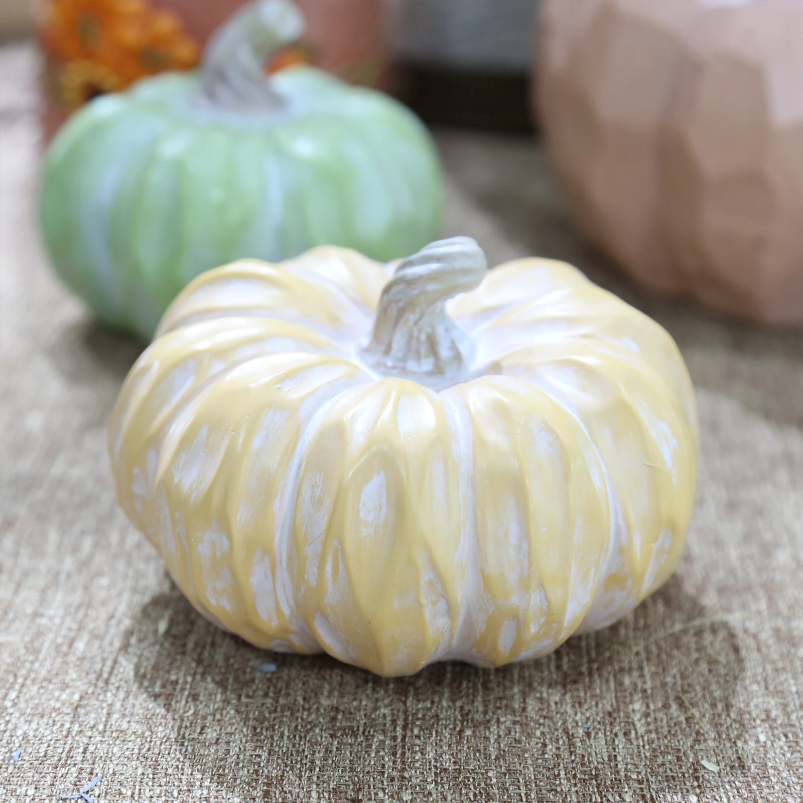 

Display Halloween Artificial Pumpkin Model Table Home Decoration Resin Photo Props Birthday Party Thanksgiving