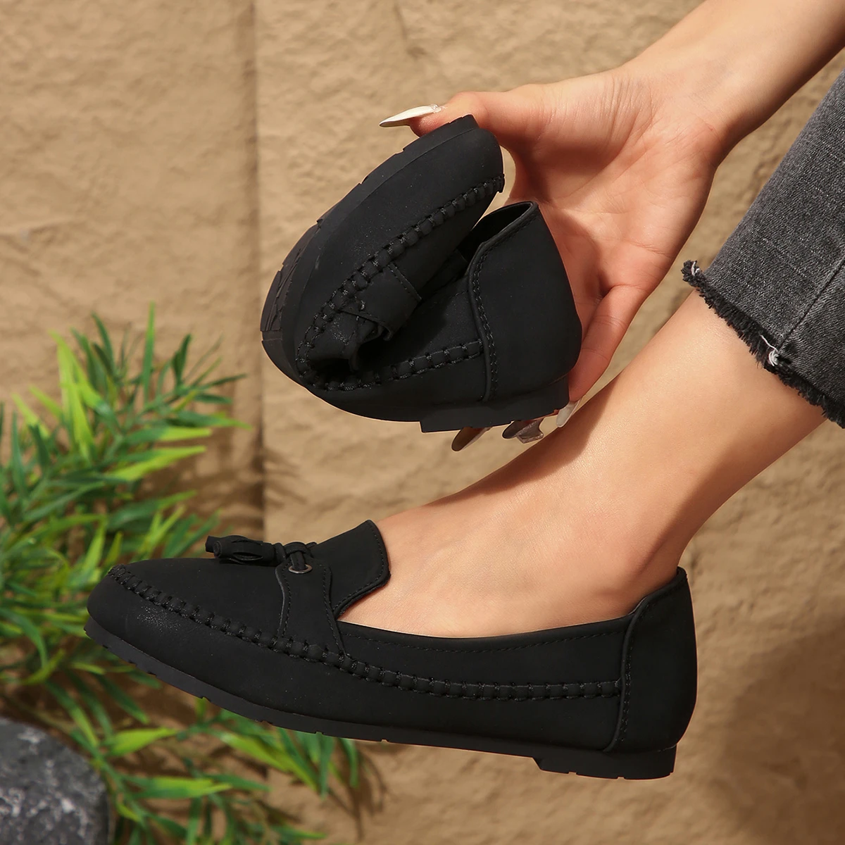 Damen-Loafer mit Quasten, runde Zehenpartie, Slip-On, flache Schuhe, Wildleder-Optik, weiche Sohle, lässige Damen-Mokassins für den Alltag. – Detail 22