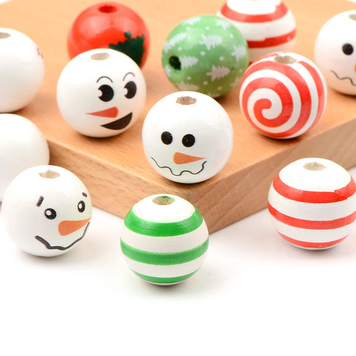 Christmas Snowman Series Round Wooden Beads Charms Beads DIY Decorations Crafts Kid's Jewelry Materials Baby Toys Accessories