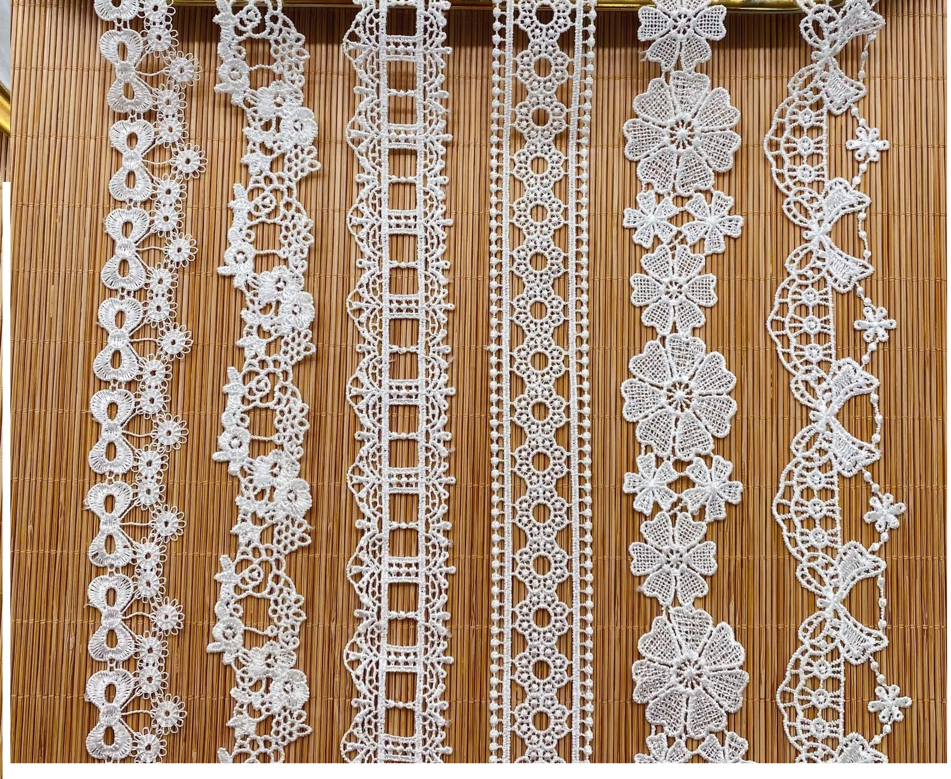 

3Yards Children's dress with ribbon barcode bow detail Skirt hem, cuffs and collar adorned with accessories Water-soluble lace