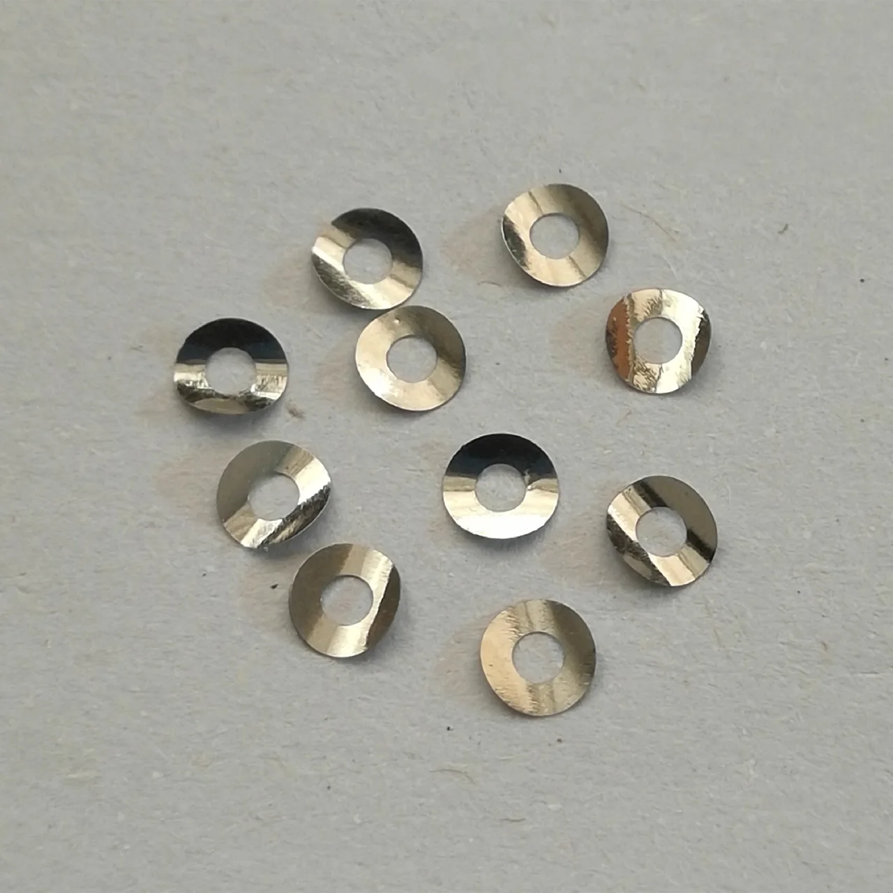 Accessori per orologi Molla ruota horaria adatta per movimenti 2824 2836 2892 2783 Parti di riparazione orologi rondella ruota horaria