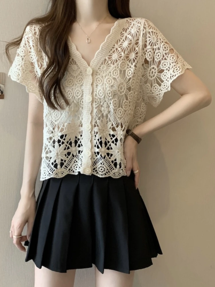 Lace Hollow out Top Women Summer plus Size Flattering Short V-Neck T-Shirt Korean Style Loose Fit Casual Wear Thin Material