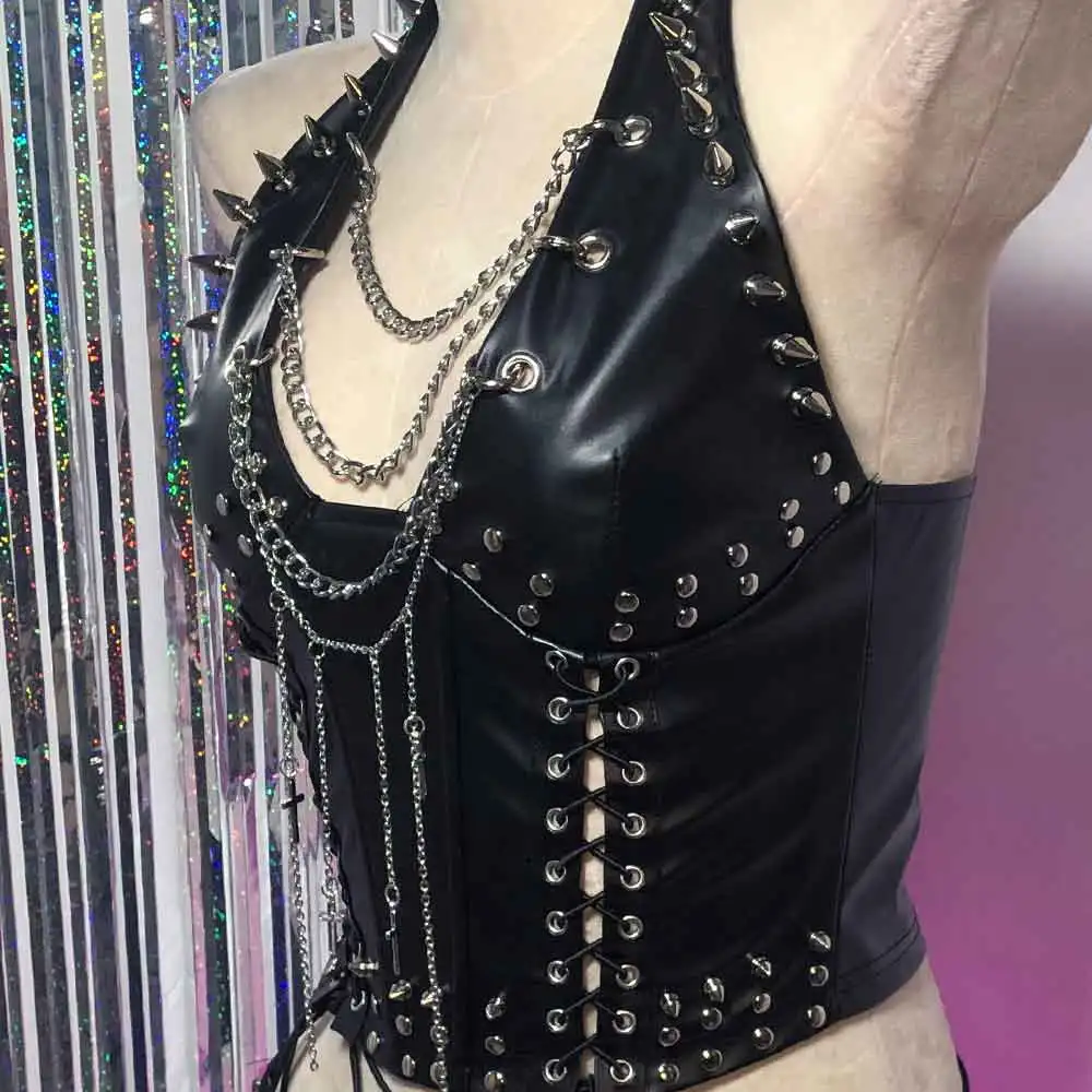 

Готический топ-майка Y2K в стиле эмо, панк-рок, гранж, харадзюку, клубная одежда, кавайная мода, ретро, с цепями, DIY, экологичный, с заклепками, готика 90-х, для E-Girls