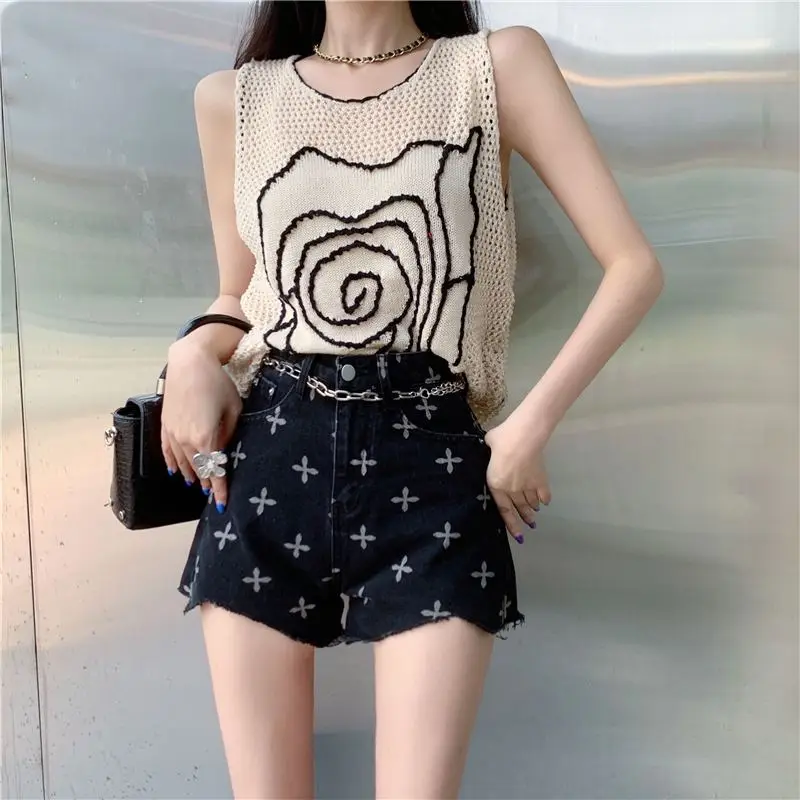 French Crochet Cut-out Knit Vest Hot Girl Suspender Wear Women's Summer Design Sense Pure Desire Embroidered Sleeveless Top