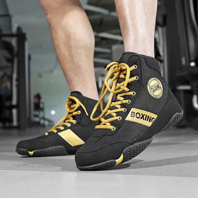 2025 New Men's Boxing Sneakers Comfortable Combat Sneakers Anti-slip Fighting Wrestling Shoes Breathable Boxing Training Shoes