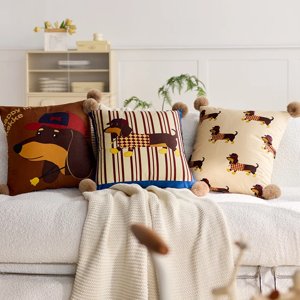

Christmas Dachshund Dog Decorative Cushion Covers 18x18 Inch Farmhouse Boho Throw Luxury Dutch Velvet Pillow Covers for Sofa