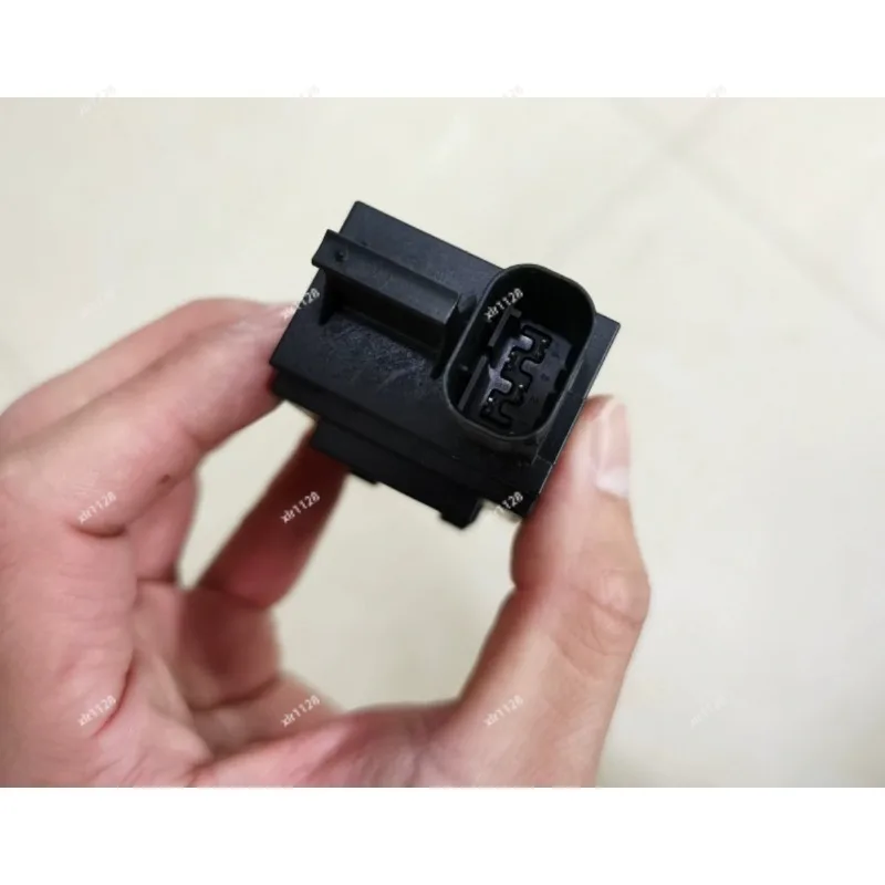 AUC Sensor For E46 E53 E83 Z4 E85 E86 IHKA Air Control Unit Used / Second-hand