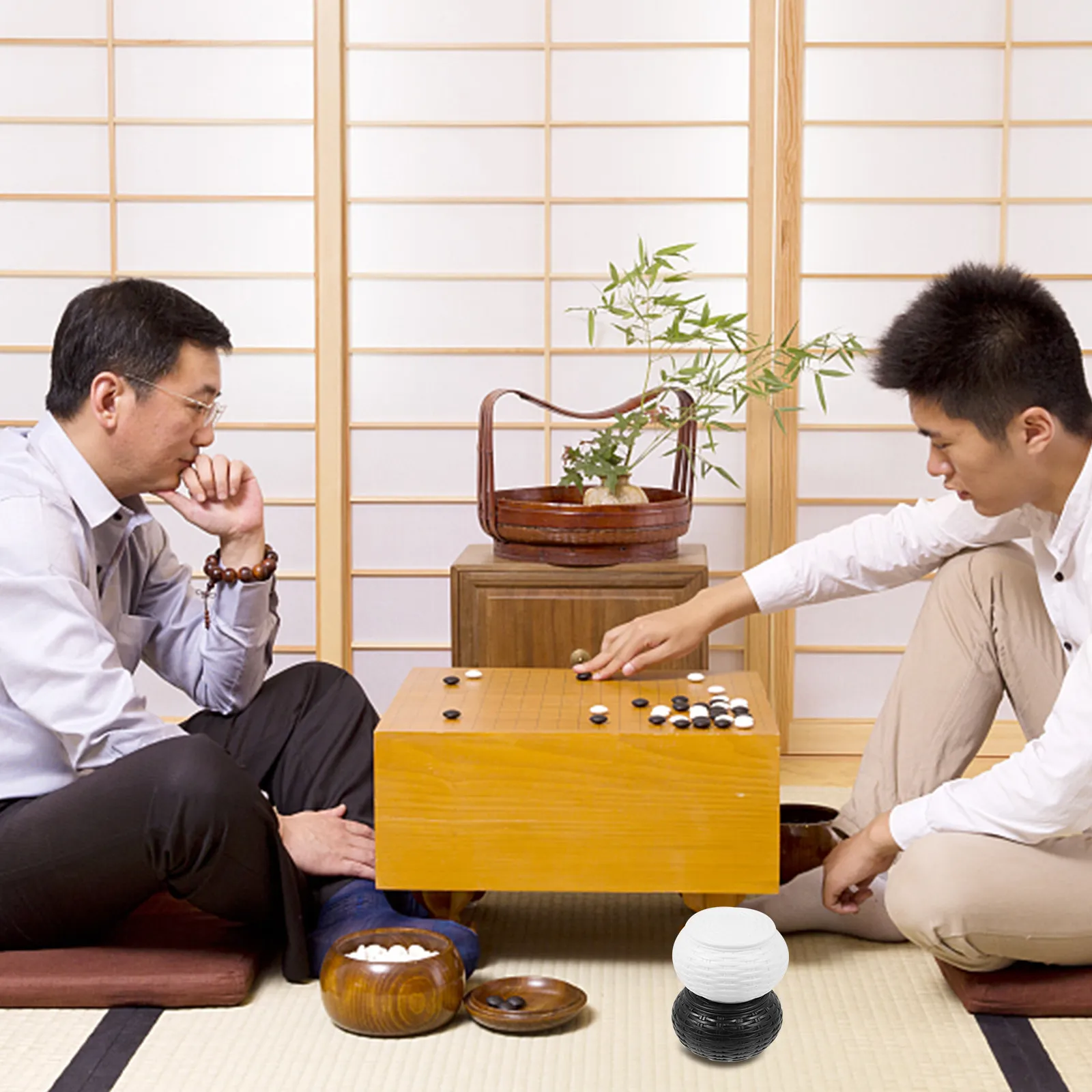 

Набор из 2 простых пластиковых контейнеров для хранения шахматных фигур и досок Го с крышками, для начинающих и любителей Го, компактные, экономящие место