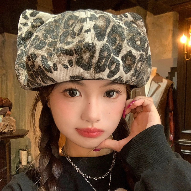 

Retro Leopard Print Cute Cat Ears Berets Y2K Summer Autumn Travel Casual Versatile Show Face Small Literary Painter Hats Woman