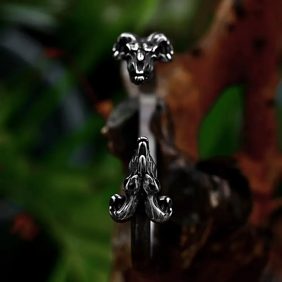 New Vintage 316L Stainless Steel Goat Skull Bracelet Gothic Biker Unique Animal Bangles For Men Fashion Jewelry Gifts Adjustable
