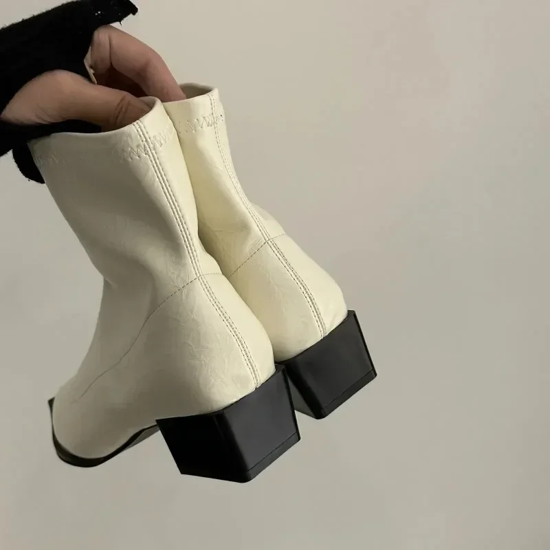 Bottes de rinçage pointues pour femmes, botte courte pour dames, talon bas carré, chaussures d'hiver décontractées, mode automne, 2024