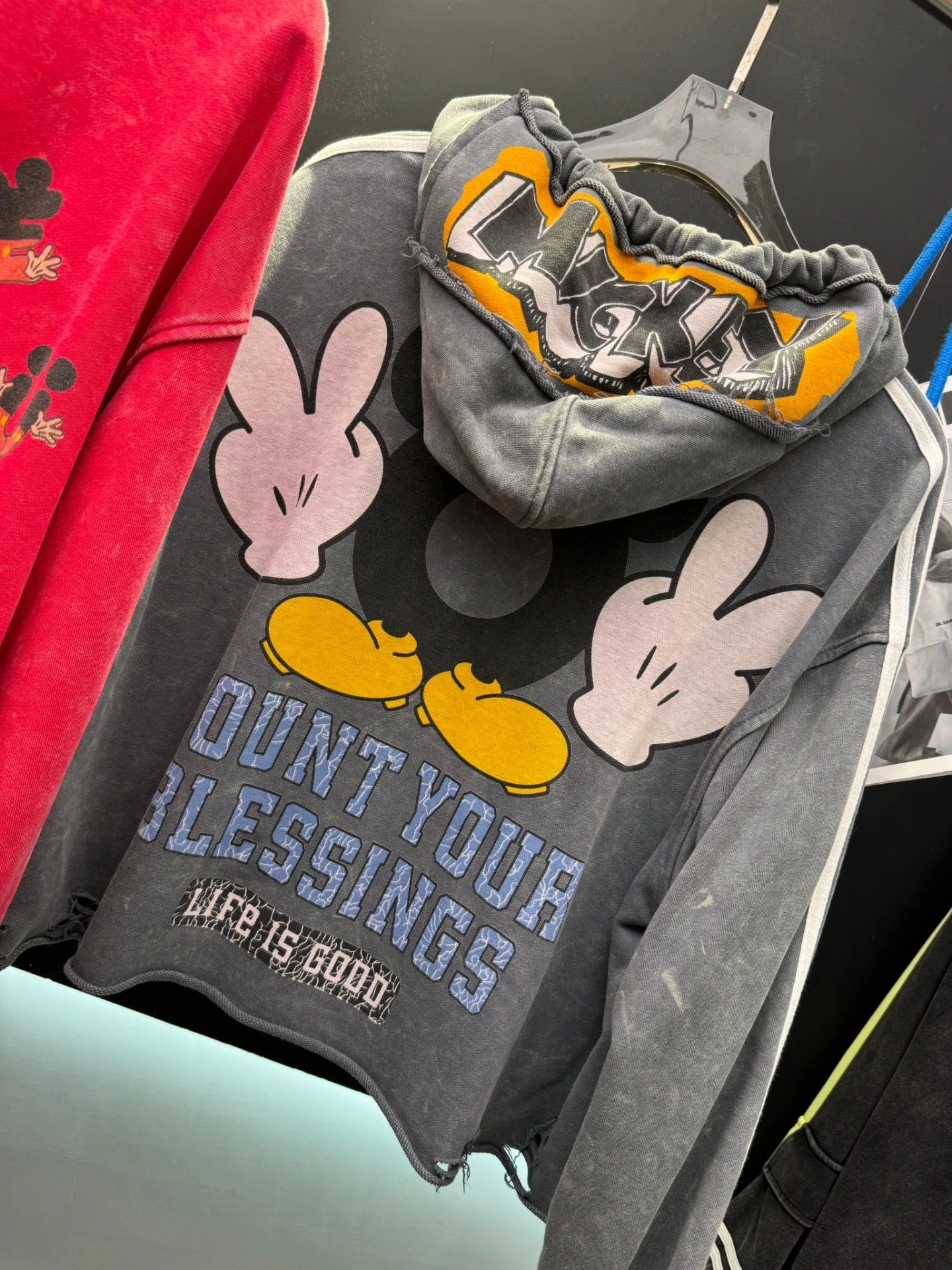 European Style Cartoon Hoodie for Women 2025 Autumn New Heavy Sequin Print Loose Fashion Design Top Oversized Hoodie