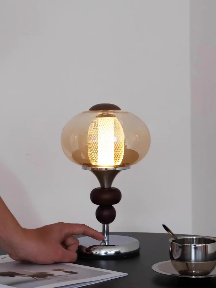 french-antique-desk-lamp-bedroom-bedside-lamp-light-luxury-advanced-charging-touch-switch-study-desktop-atmosphere-light