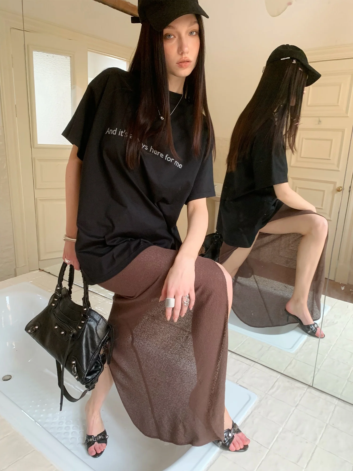 

Loose Bla T-irt Women's Casual Sle ort Sve Letter Print Comfortable Lazy Faion Top Quali Polyester Material