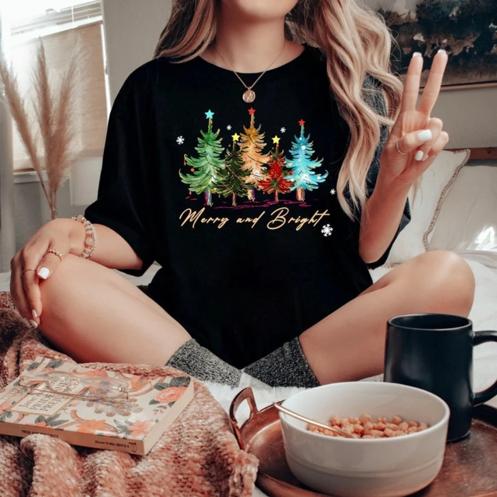 Merry and Bright Trees Women Christmas Graphic T Shirts Woman Man Fashion Casual Vintage New Year Xmas Cotton T-shirt Camisetas