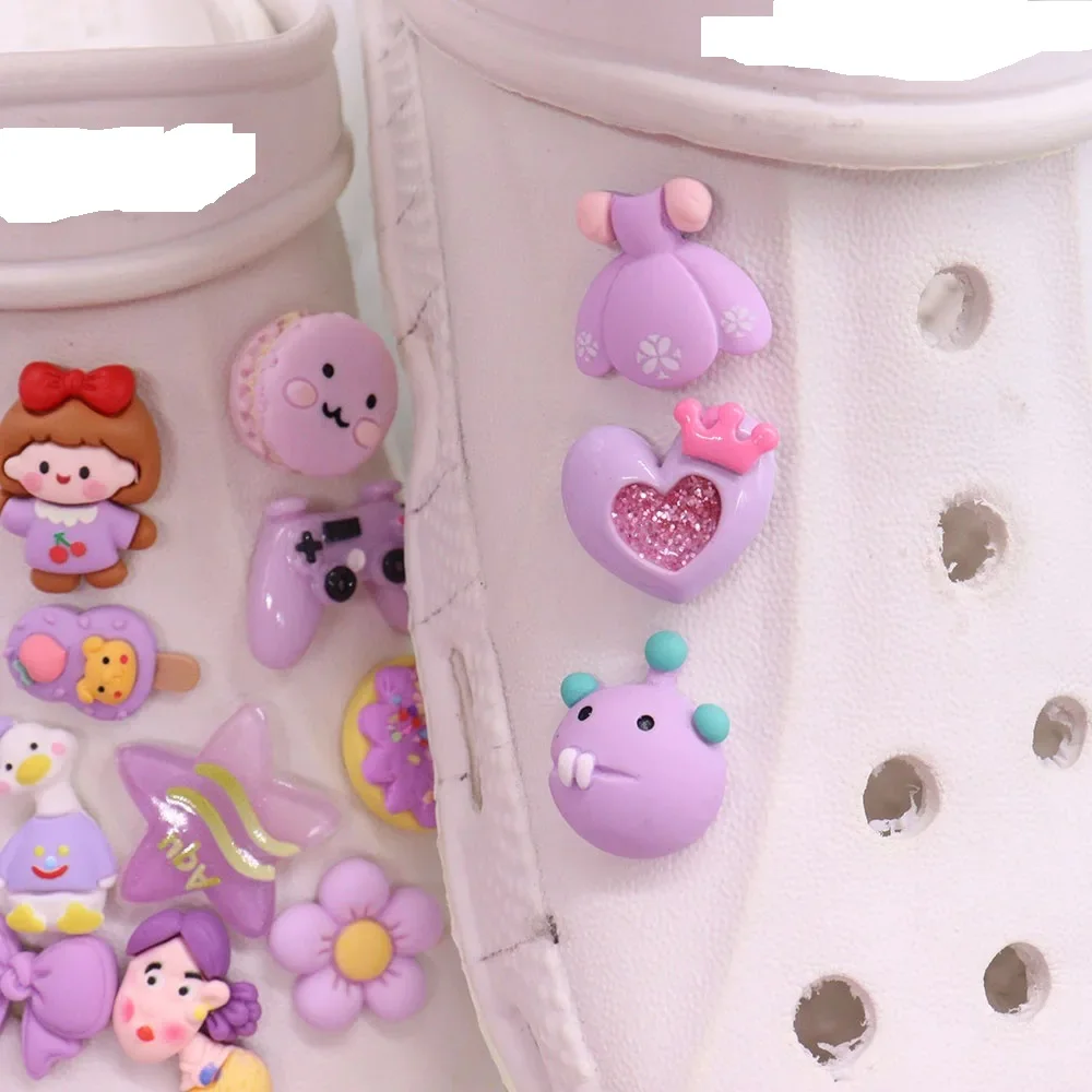 Single Sale 1pcs Resin Sandals Shoe Charms Cookie Flower Skirt Duck Girl Swan Heart Star Bow DIY Children Adorable Decorations