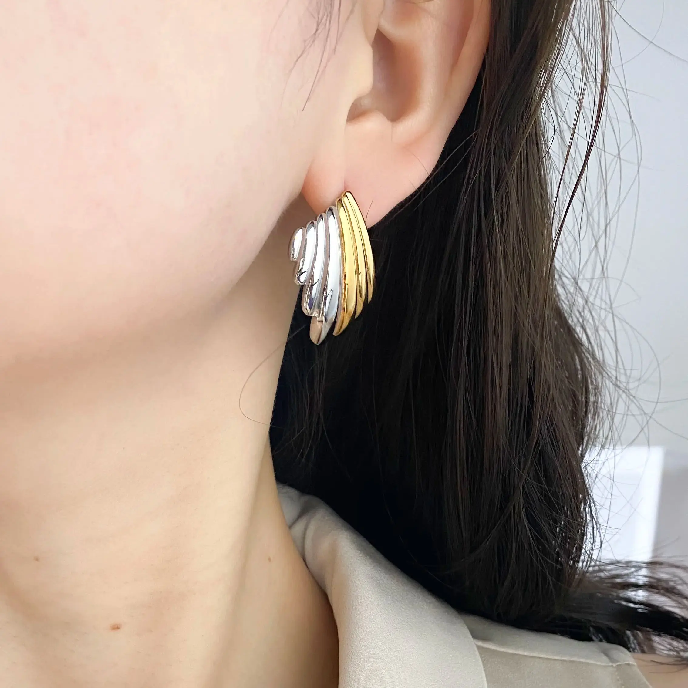 CARLIDANA هيبوالرجينيك هندسية طقم من الحلقان مختلط اللون مطلية بالذهب الفولاذ المقاوم للصدأ أقراط بريمة أنيقة مجوهرات للنساء