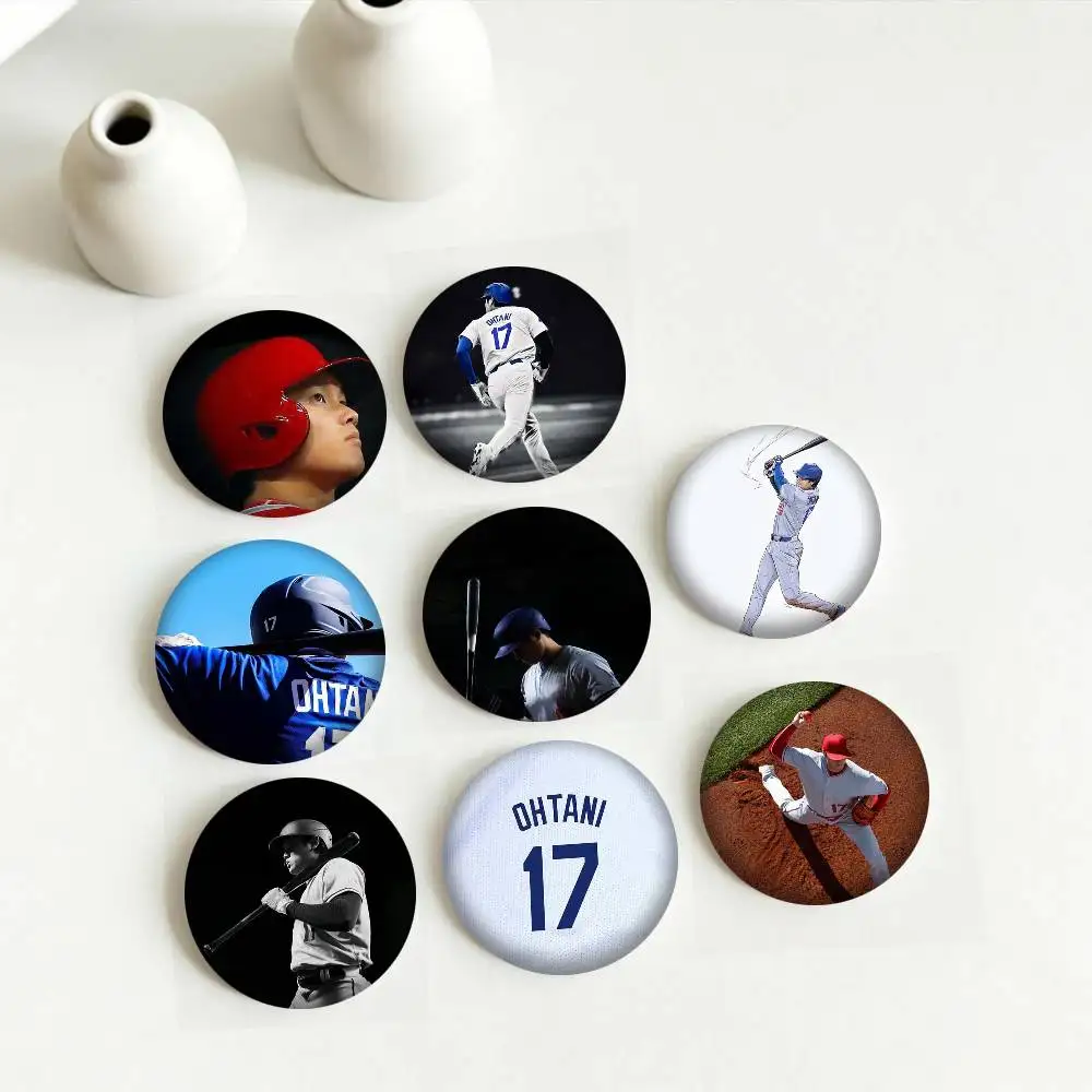 Baseball player Shohei Ohtani 25 32 44 58 75mm Badges Personalized Round Brooches Pins Accessory Gift