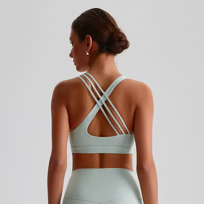 Women's High Impact Sport Bra Breathable U Neck Design with Quick Dry Lightweight Seamless Features Gym Wear