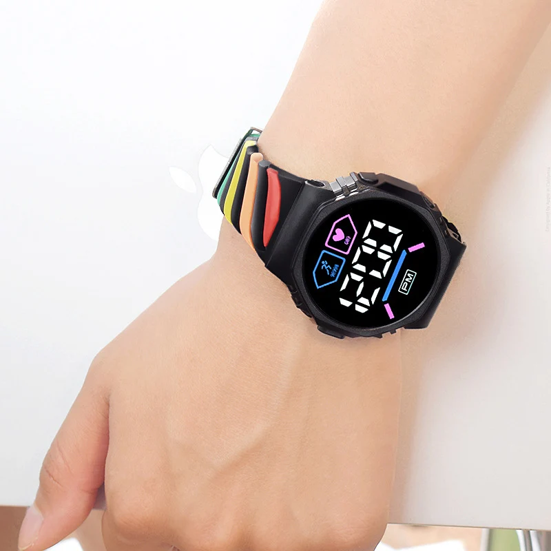 YIKAZE Jam Tangan Anak Jam Tangan Elektronik LED untuk Anak Laki-laki Perempuan Jam Tangan Digital Anak Ibu Olahraga Tali Silikon Pelangi Kedap Air