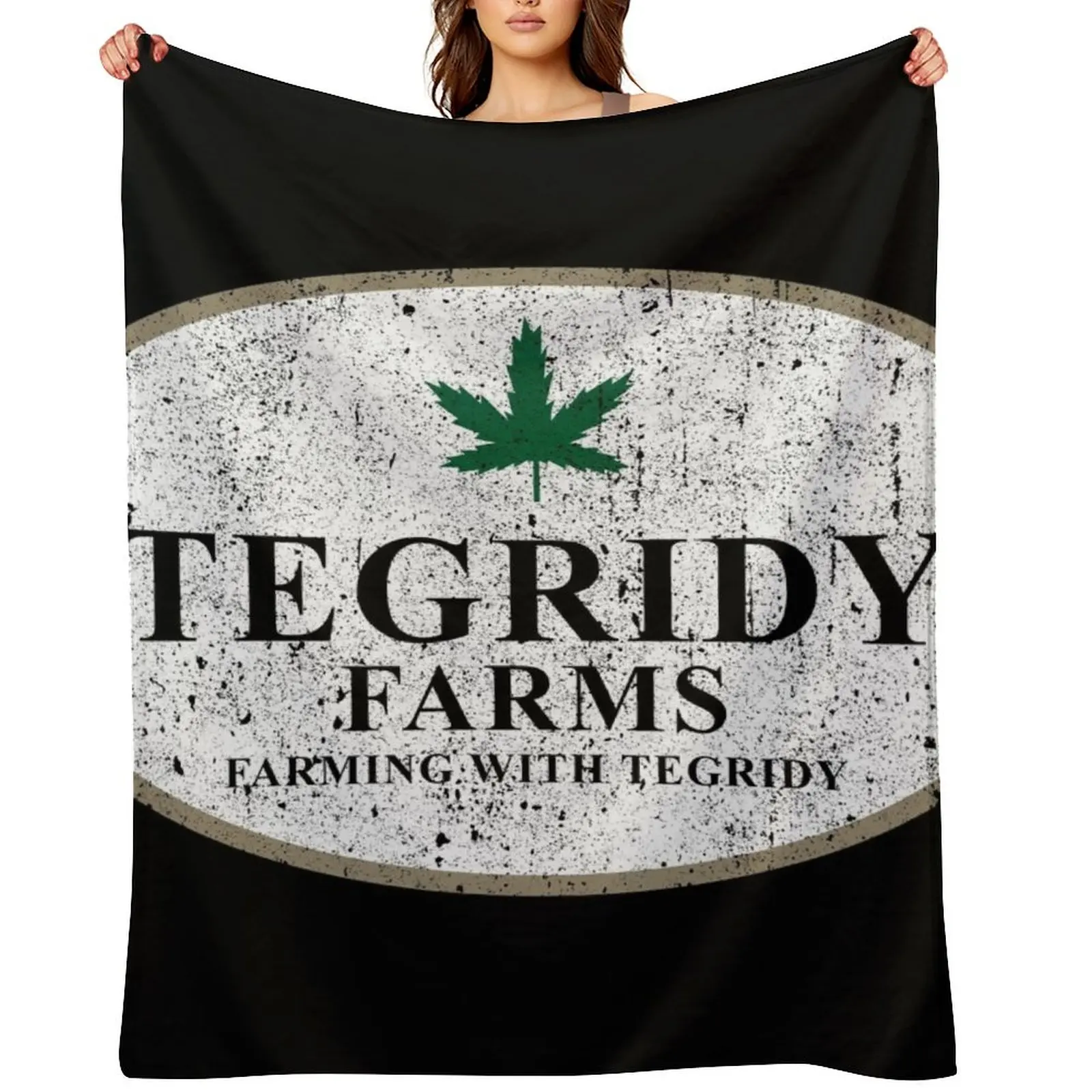 テグリディ・ファームズ - テグリディで農業を営む ソファの毛布にチェック柄のテグリディ・スローブランケットを敷く 大きくて暖かい冬用ブランケット