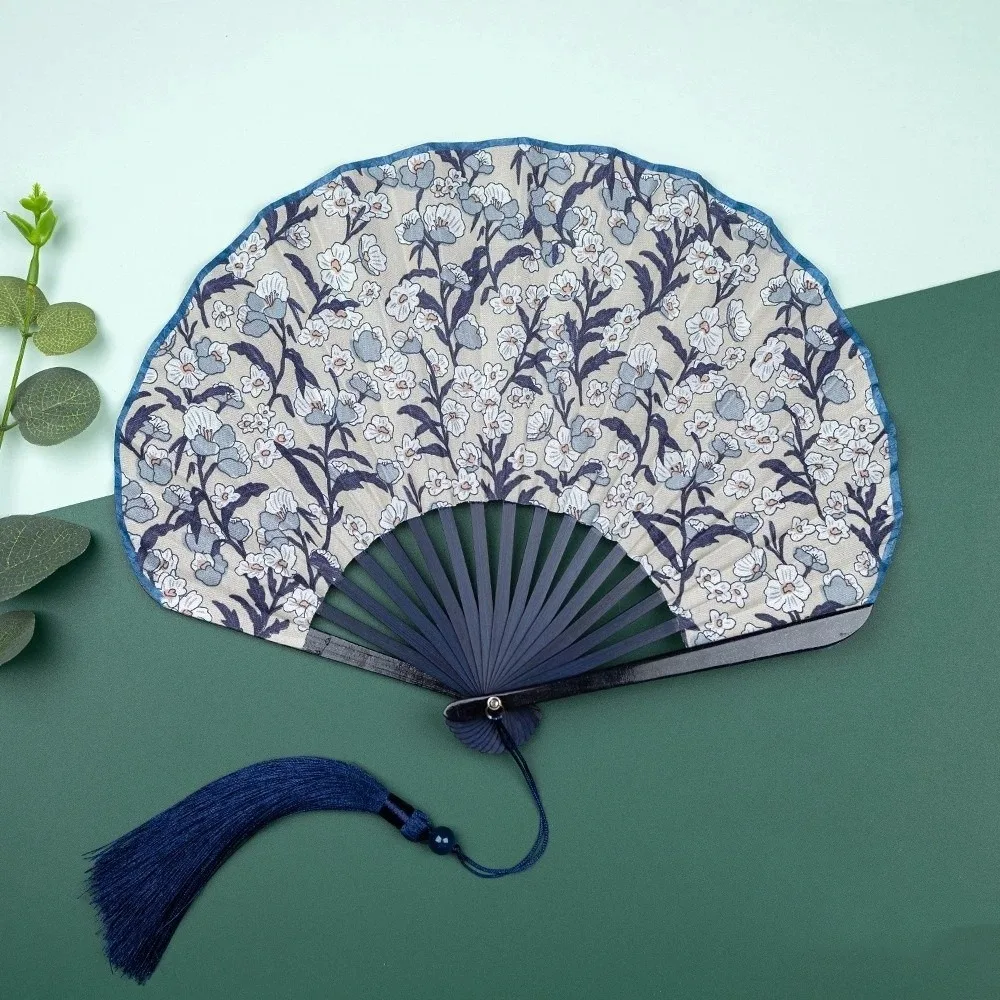 Cute Retro Mini Shell Fan Cotton Linen Cloth Chinese Folding Hand Fan Gentle Chinese Style Handheld Fan Fan Gift