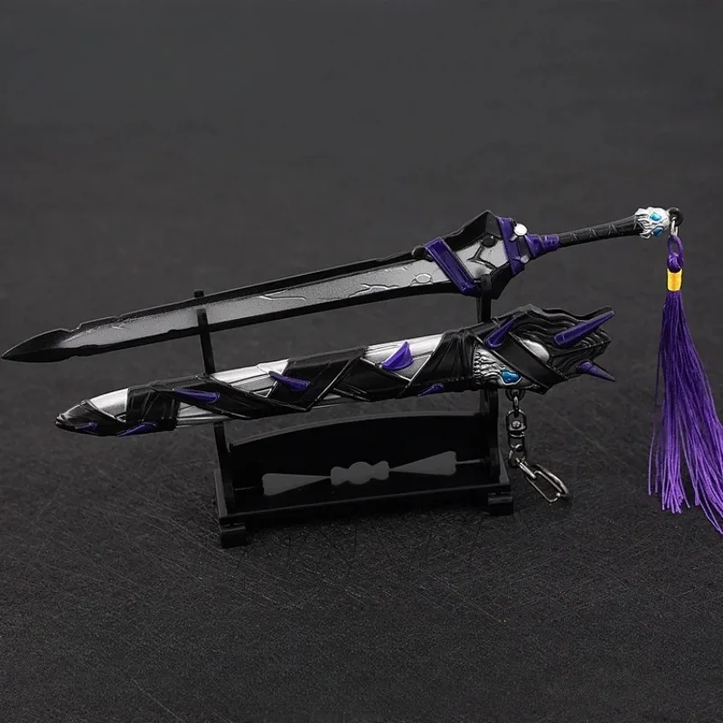 22cm/8.66in 스테이 나이트 애니메이션 주변 기사 킹 하산의 죽음의 검 키 체인 외장 무기 모델 장식 선물 소년