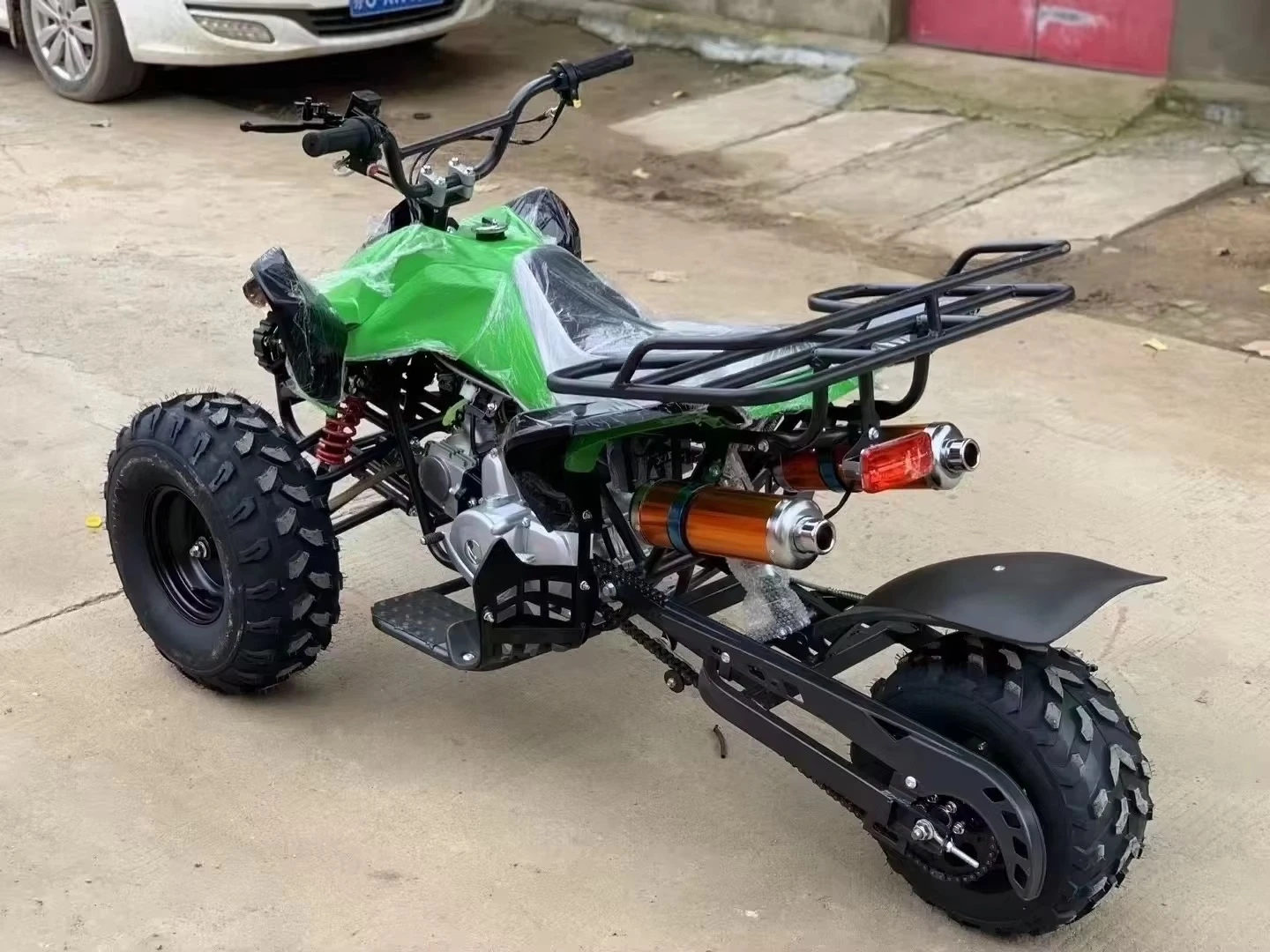 All-terrain off-road vehicle type 250, with a top speed of more than 80 kilometers per hour and a very cool design
