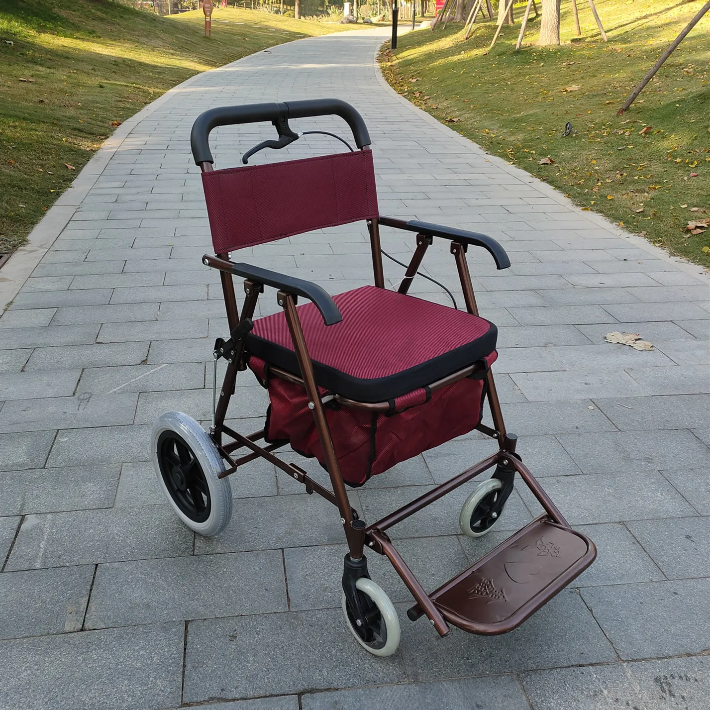 Elderly shopping cart handcart seating push to shopping malls supermarkets grocery stores Foldable walking assistance