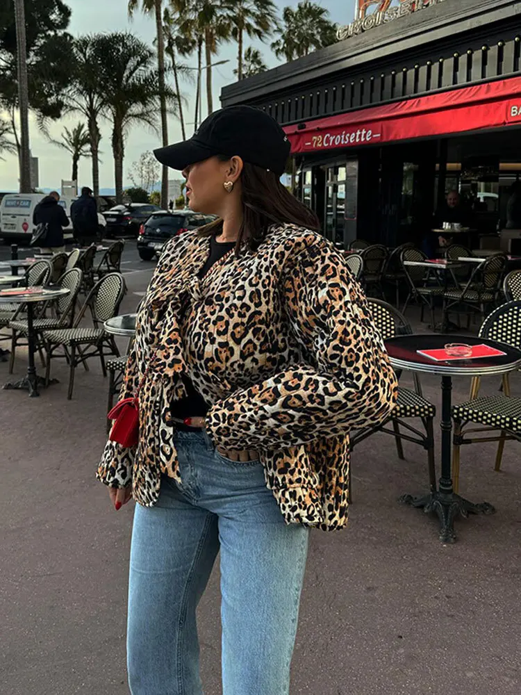 Chaqueta acolchada con estampado de leopardo para mujer, abrigo informal de manga larga sin cuello con bolsillo de retazos, ropa de calle a la moda, otoño