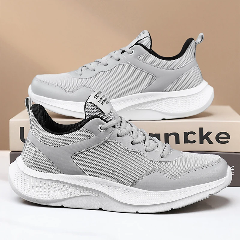 

Fitness Exercise Men Breathable Mesh Sneakers Streamlined Appearance Lightweight Daily Outdoor Walking Shoes