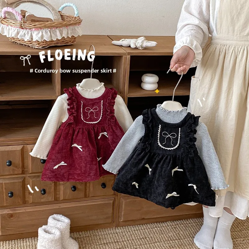 

Бархатное платье для девочек, новинка 2025 года, зимнее детское корейское издание с бантом и бархатной юбкой, детская юбка принцессы