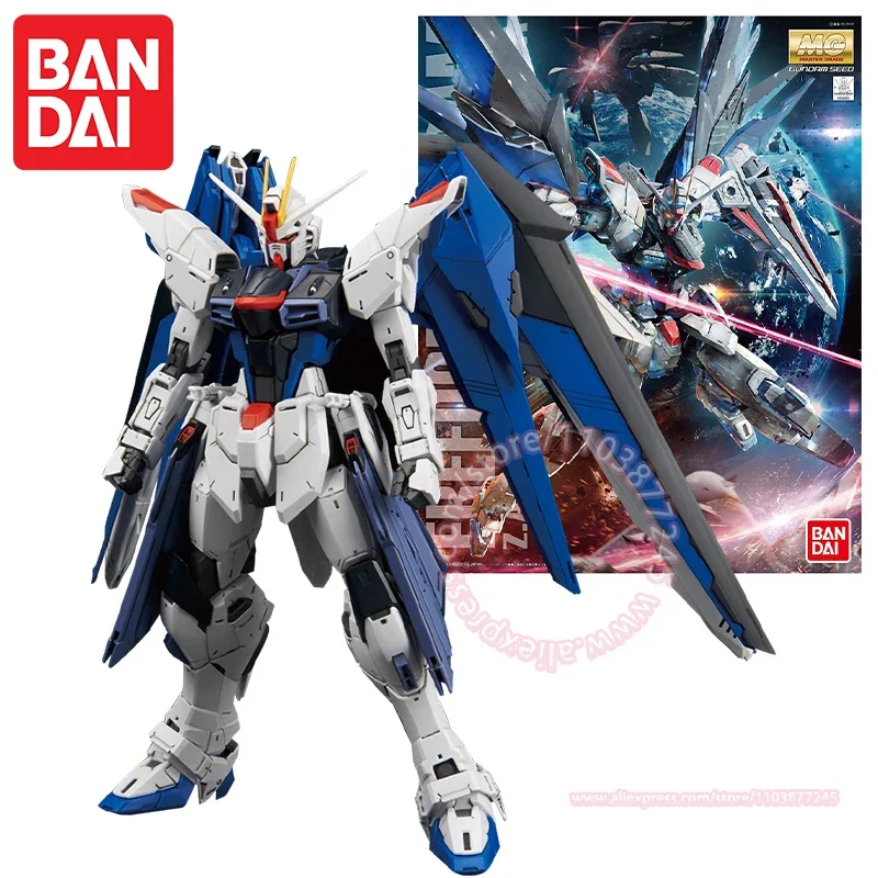 BANDAI MG 1/100 SED FREEDOM GUNDAM Ver. 2.0 Action Figures Giunti Ornamenti mobili Giocattoli periferici decorativi Regalo di compleanno