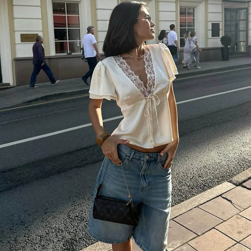 Tuularose أنيقة الدانتيل تي شيرت الإناث مثير الخامس الرقبة الدانتيل المرقعة الدانتيل متابعة البنطال القصير الصيف موضة فاخرة حفلة نظرة المرأة