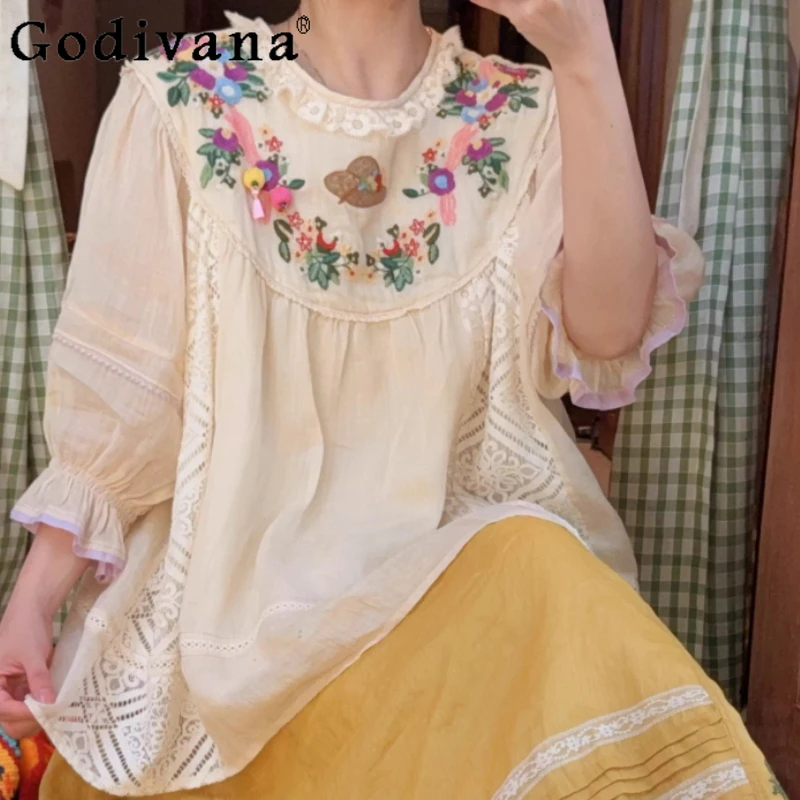 

Spring Summer New Retro Lace Embroidered Three-quarter Sleeve Crew Neck Top Fashion Loose Age-reducing Sweet Girl Lolita Shirt