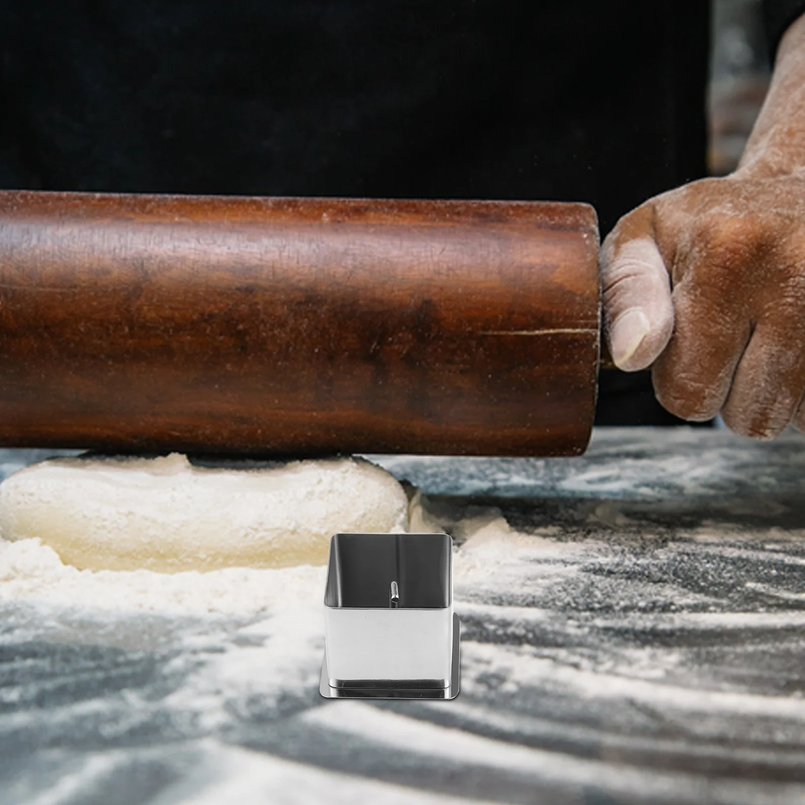 

1Set Rice Ball Mold Stainless Steel Square Shape DIY Sushi Mold Kitchen Food Maker Baking Tool for Family Dinner Gathering