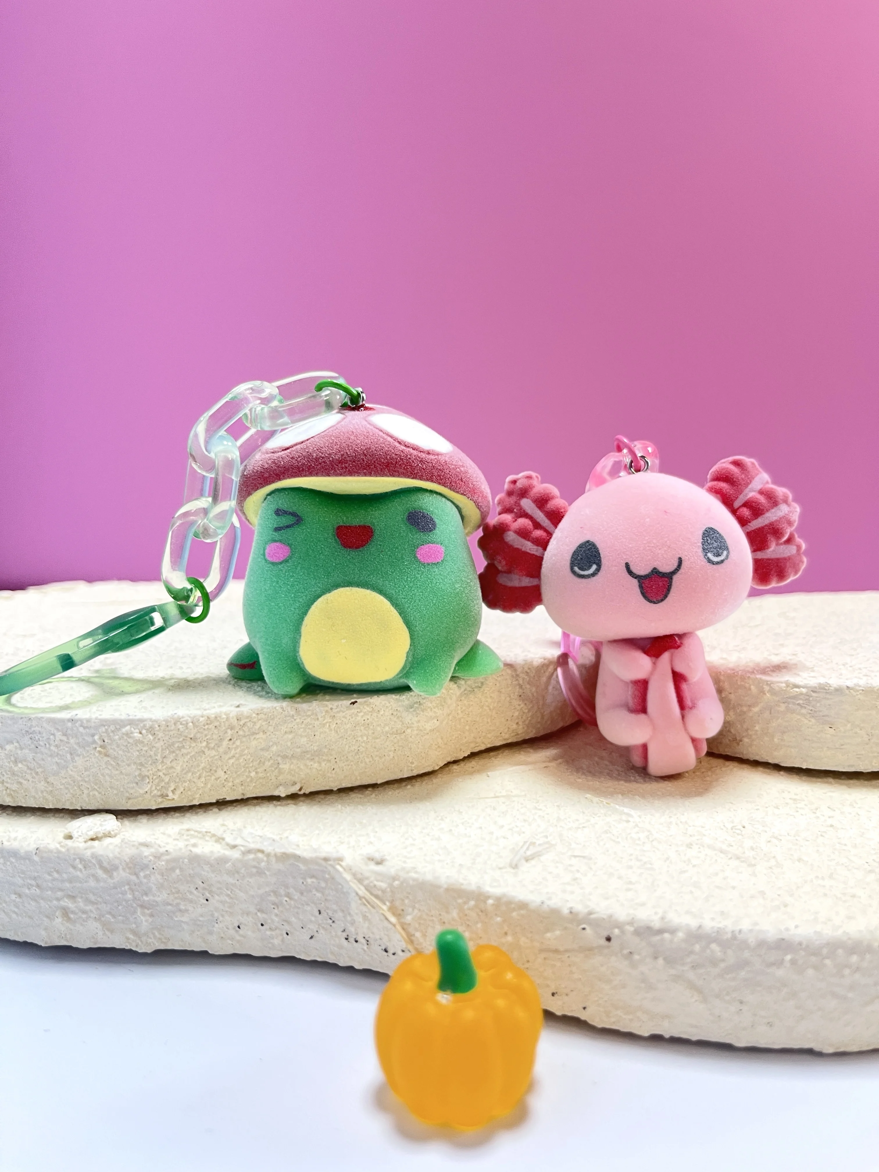 Kawaii Flocked Frog Mushroom Keychain Pink Axolotl Keyring Fuzzy 3D Animal Figure Backpack Charm Cottagecore Aesthetic Girl Gift