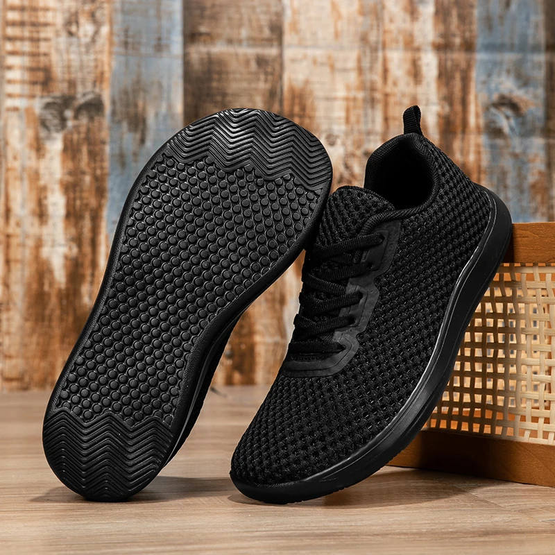 

MAEDEF Gym Shoes for Men Lightweight Training Non Slip Workout Sneakers for Men Breathable Comfortable Athletic Running Shoes