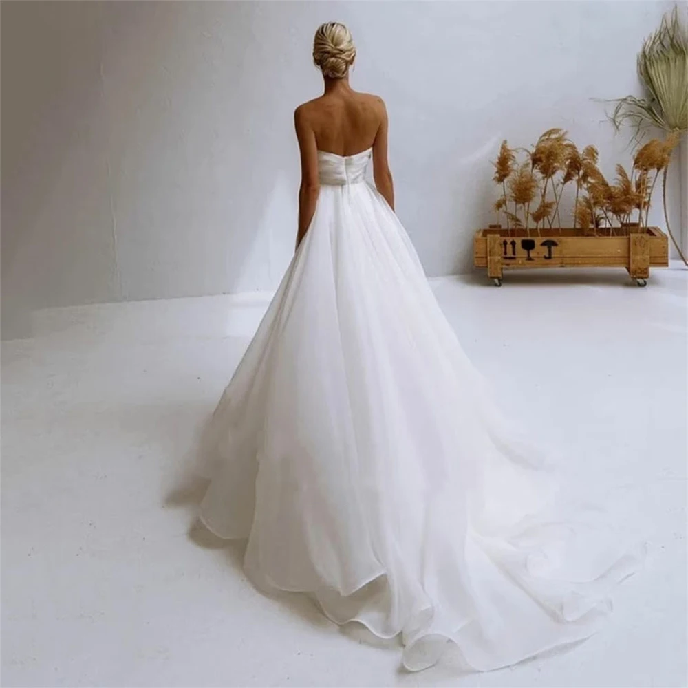 Elegant Sweetheart Neck Wedding Dresses For Women Shining Satin Surface Vestidos De Novias 2024 Custom Made Chic Pleated Gowns