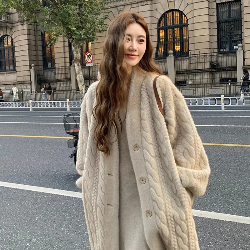 

2023 Winter Thickened Women's Long Imitation Mink Plush Fried Dough Twists Mink Fur One Environmental Protection Fur Coat Solid