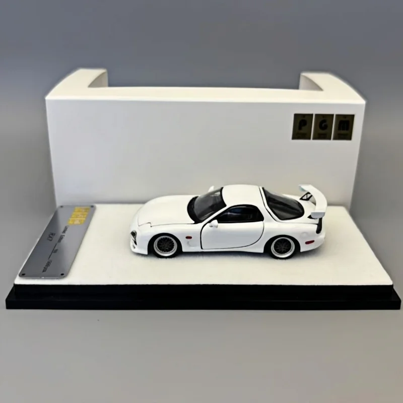 PGM 1:64 Mazda RX7 White Deluxe Alloy full open simulation car model