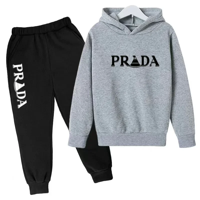 The 2026 new men's sportswear collection includes hooded sweatshirt sets, fitness wear and casual wear.