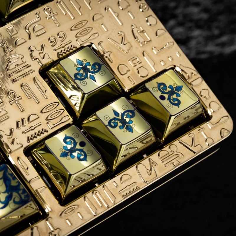 

Retro Keycaps Custom Metal Gold Artisan Keycap Titanium Alloy Directional Key Point Keyboard Caps for Mechanical Keyboard Switch