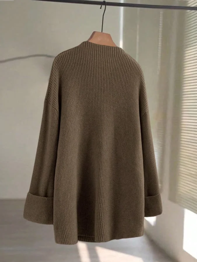 Autumn and Winter Loose Ribbed Knit Cardigan for Women, Round Neck with Gold Button Decoration, Drop Shoulder Sleeves, Lazy Style Sweater Coat