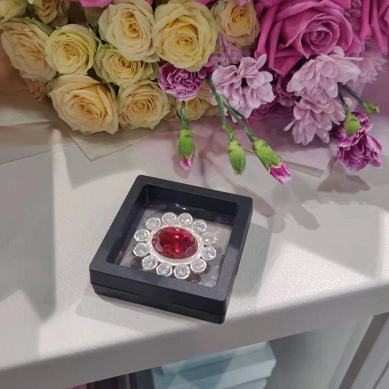 Hübscher rosa Rubin, UV-geprüft, im Smaragdschliff, loser Edelstein für Charms, DIY-Schmuckherstellung, Mohs-Härtegrad. – Detail 6