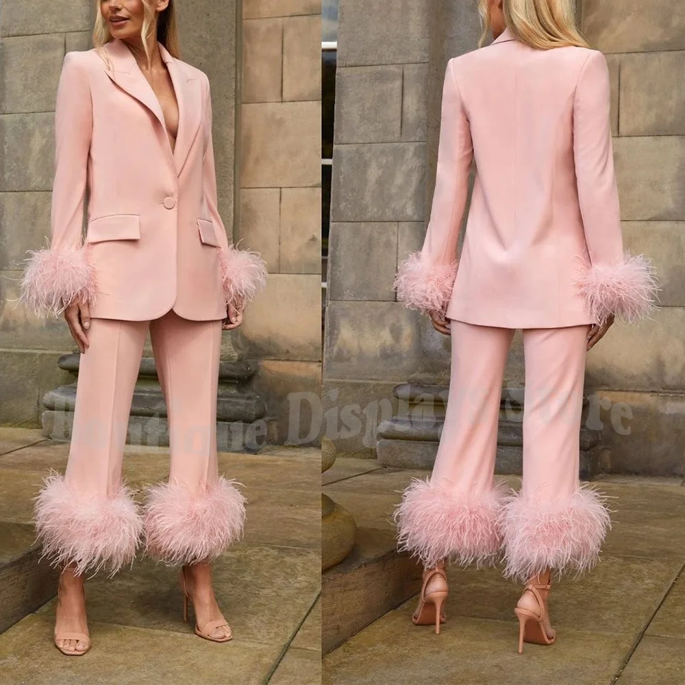 Abito sofisticato Due pezzi Piume di lusso Bottone singolo Dritto Elegante Set su misura da donna Abiti di moda di alta qualità