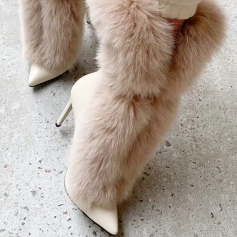 

Современные бежевые кожаные ботильоны с запахом на щиколотке, кружевные завязки, острый носок, меховой декор, зимние короткие ботильоны на тонком каблуке